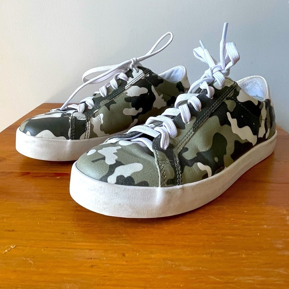 OTBT, Off the Beaten Track, Court, camouflage sneakers, green white, men’s 6.5